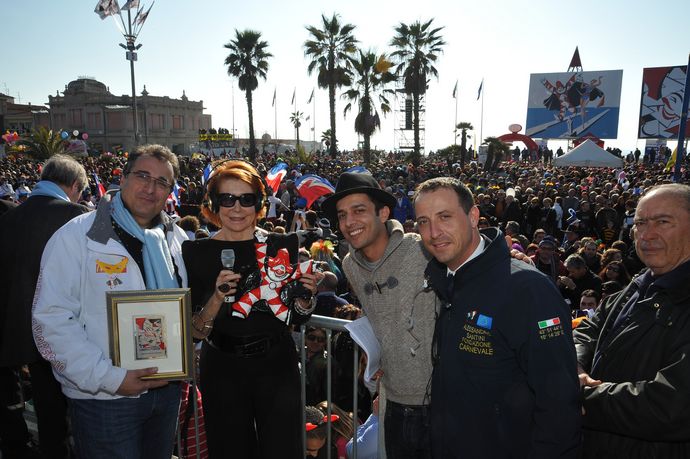 Ingrandisci la foto